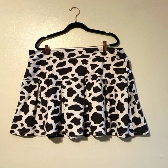 Plus - 3 Piece Cow Hide Pattern Set - Picture 1 of 3